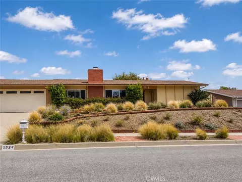 1524 Dover Ave, Thousand Oaks, CA 91360