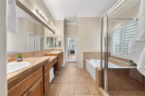 Bath - 33725 Pebble Brook Cir, Temecula, CA 92592 photo 1 of 3