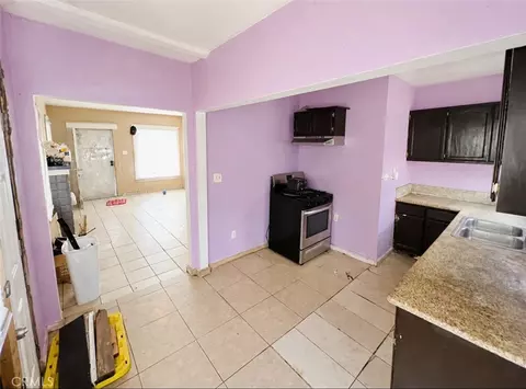 1039 E Chanda Ct, Long Beach, CA 90813 photo 3