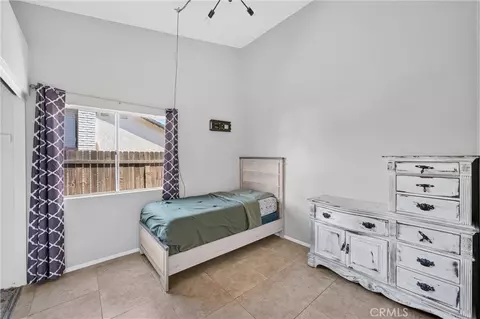 Bedroom - 20096 Fallen Leaf Dr, Perris, CA 92570 photo 2 of 7