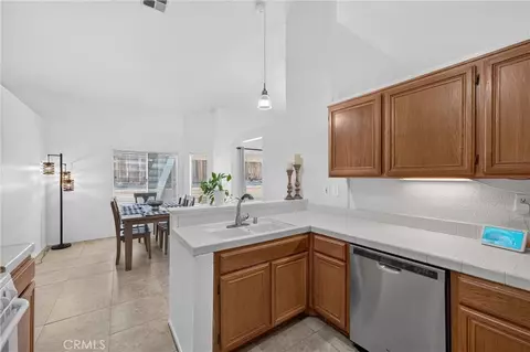 Kitchen - 20096 Fallen Leaf Dr, Perris, CA 92570 photo 5 of 5