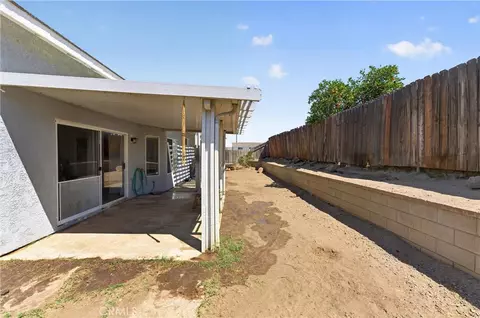 Exterior - 20096 Fallen Leaf Dr, Perris, CA 92570 photo 13 of 18