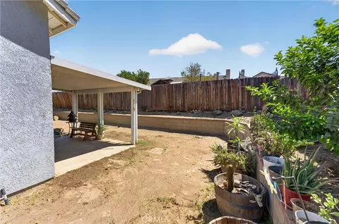 Exterior - 20096 Fallen Leaf Dr, Perris, CA 92570 photo 10 of 18