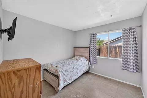 Bedroom - 20096 Fallen Leaf Dr, Perris, CA 92570 photo 1 of 7