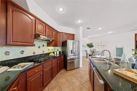 Kitchen - 31295 Gleneagles Dr, Temecula, CA 92591 photo 3 of 4
