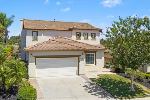 Exterior - 31295 Gleneagles Dr, Temecula, CA 92591 photo 5 of 9