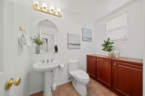 Bath - 31295 Gleneagles Dr, Temecula, CA 92591 photo 1 of 4