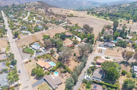View/Area - 925 Reed Ter, Escondido, CA 92027 photo 9 of 14