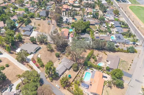 View/Area - 925 Reed Ter, Escondido, CA 92027 photo 12 of 14