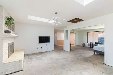 Living - 925 Reed Ter, Escondido, CA 92027 photo 1 of 3