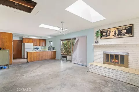 Living - 925 Reed Ter, Escondido, CA 92027 photo 3 of 3