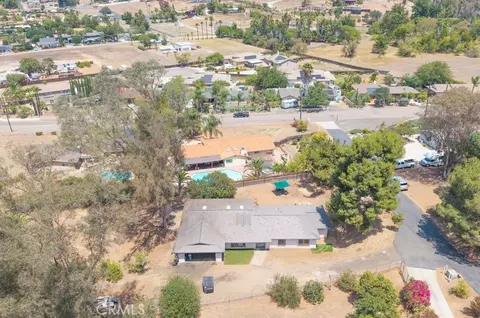 View/Area - 925 Reed Ter, Escondido, CA 92027 photo 2 of 14