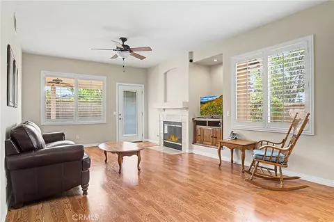Living - 32587 Via Destello, Temecula, CA 92592 photo 2 of 5