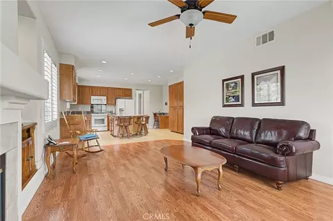 Living - 32587 Via Destello, Temecula, CA 92592 photo 5 of 5