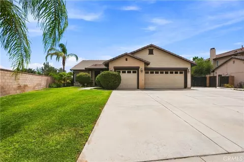 1390 Alabaster Ave, Hemet, CA 92545