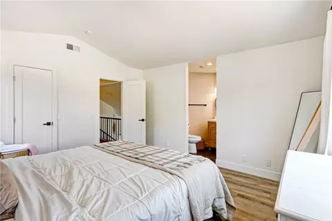 Bedroom - 45286 Esplendor Ct, Temecula, CA 92592 photo 2 of 4