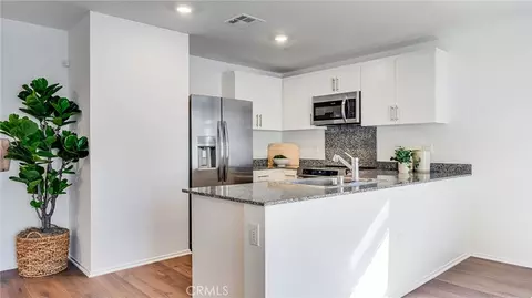 Kitchen - 14384 Aurora Ct, Hesperia, CA 92345 photo 1 of 1