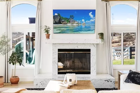 Living - 34105 Stage, Temecula, CA 92592 photo 3 of 4
