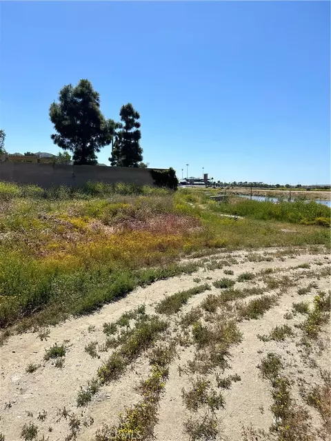 1 Lake Park St, Lake Elsinore, CA 92530
