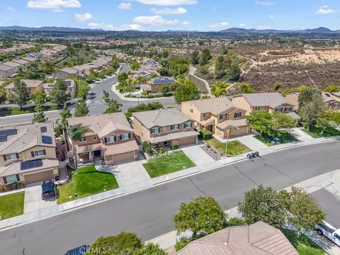 View/Area - 32992 Monte, Temecula, CA 92592 photo 2 of 5