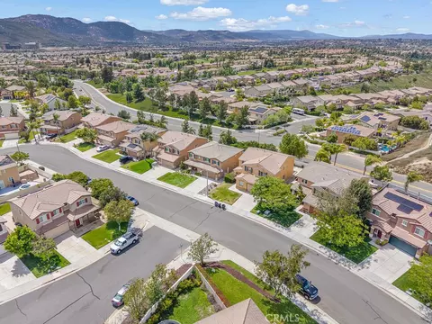 View/Area - 32992 Monte, Temecula, CA 92592 photo 3 of 5
