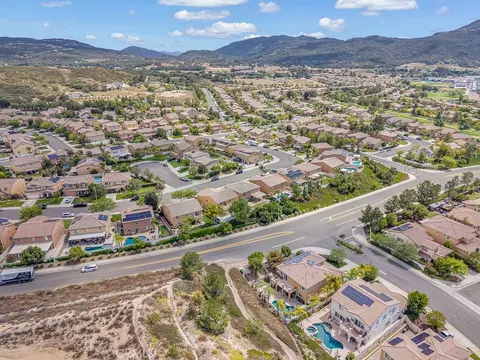 View/Area - 32992 Monte, Temecula, CA 92592 photo 5 of 5