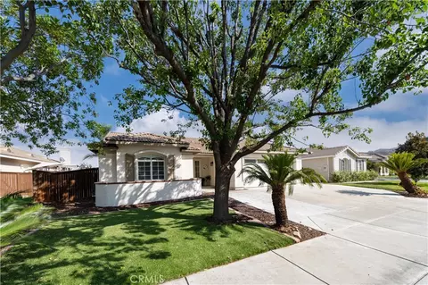 Exterior - 32646 Iris Ln, Wildomar, CA 92595 photo 3 of 7