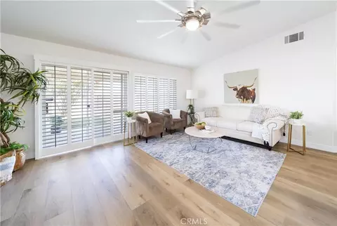 Living - 32646 Iris Ln, Wildomar, CA 92595 photo 4 of 5