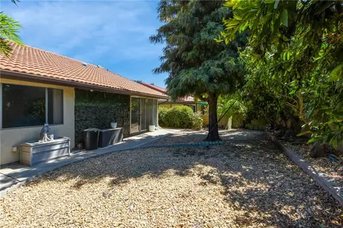 Exterior - 2115 Flame Tree, Hemet, CA 92545 photo 5 of 6