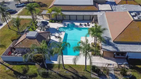View/Area - 2115 Flame Tree, Hemet, CA 92545 photo 6 of 7