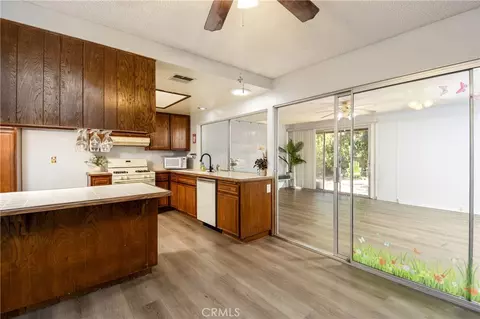 Kitchen - 2115 Flame Tree, Hemet, CA 92545 photo 2 of 2