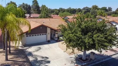 View/Area - 2115 Flame Tree, Hemet, CA 92545 photo 1 of 7
