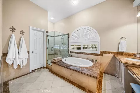 Bath - 30226 Corte Cantania, Temecula, CA 92591 photo 2 of 5