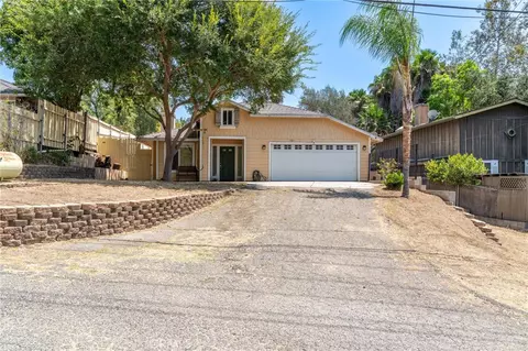 Exterior - 1311 E Msn, Fallbrook, CA 92028 photo 2 of 13