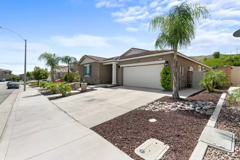 Exterior - 24763 Silver Stone Ct, Menifee, CA 92584 photo 8 of 9