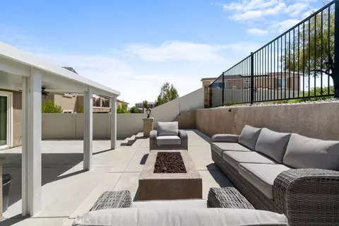 Exterior - 24763 Silver Stone Ct, Menifee, CA 92584 photo 5 of 9