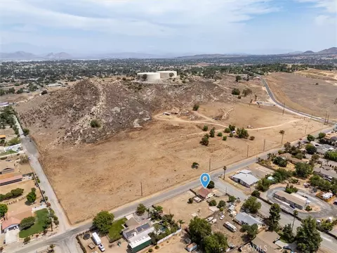 View/Area - 19482 Ray Ave, Riverside, CA 92508 photo 9 of 10