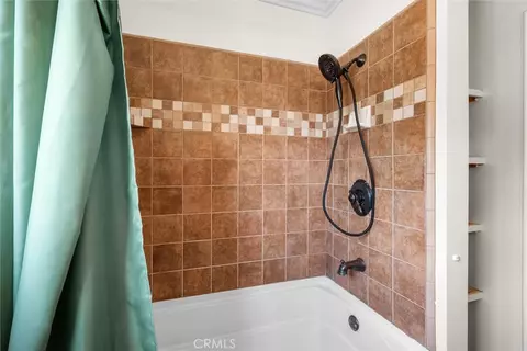 Bath - 19482 Ray Ave, Riverside, CA 92508 photo 2 of 2