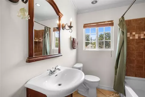 Bath - 19482 Ray Ave, Riverside, CA 92508 photo 1 of 2