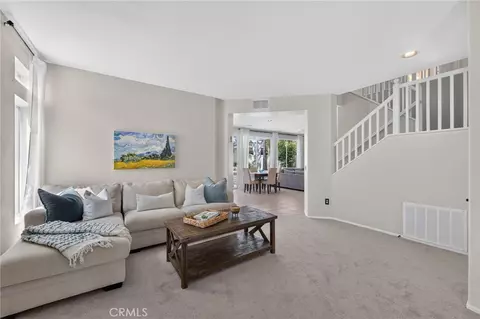 Living - 44885 Corte Casa, Temecula, CA 92592 photo 2 of 5