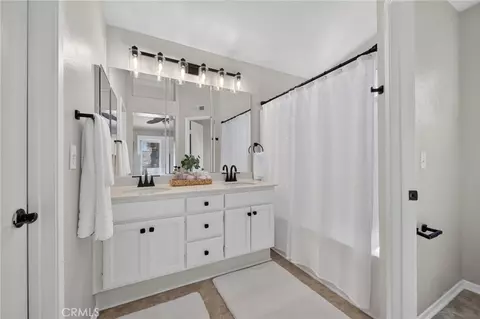 Bath - 44885 Corte Casa, Temecula, CA 92592 photo 1 of 4