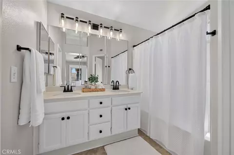 Bath - 44885 Corte Casa, Temecula, CA 92592 photo 4 of 4