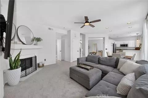 Living - 44885 Corte Casa, Temecula, CA 92592 photo 5 of 5