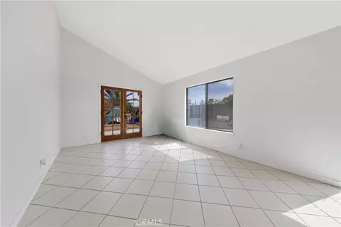 Living - 14464 Harvey, Riverside, CA 92503 photo 8 of 9