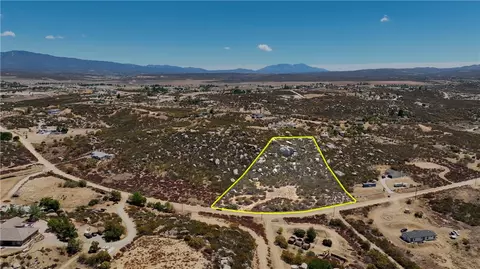 714 Rolling Hills Dr, Aguanga, CA 92536