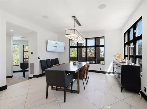 Dining - 6930 Sandtrack, Riverside, CA 92506 photo 1 of 2