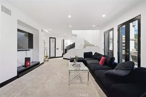 Living - 6930 Sandtrack, Riverside, CA 92506 photo 4 of 6