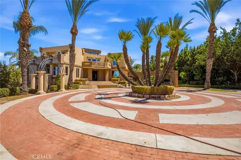 6930 Sandtrack, Riverside, CA 92506