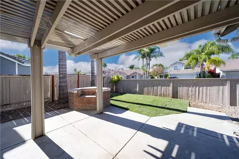 Exterior - 28775 Bridge Water Ln, Menifee, CA 92584 photo 2 of 13