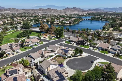View/Area - 28775 Bridge Water Ln, Menifee, CA 92584 photo 5 of 7